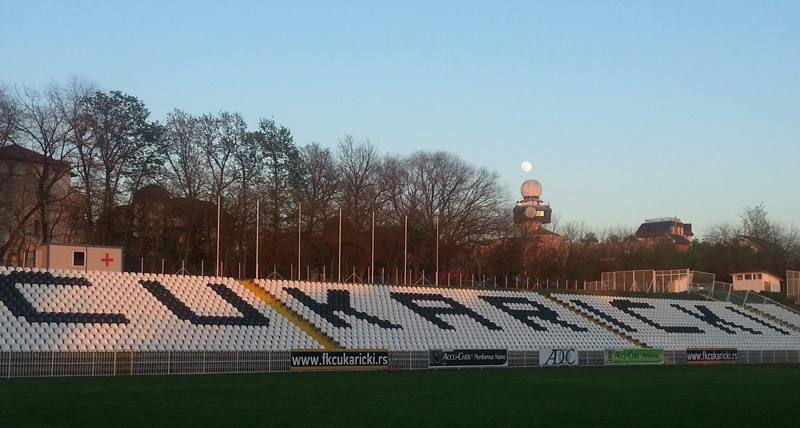 gromobrani na reflektorima stadiona Cukaricki Beograd